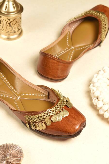 Cilwana Studio_Brown Metallic Embroidered Juttis _Online_at_Aza_Fashions