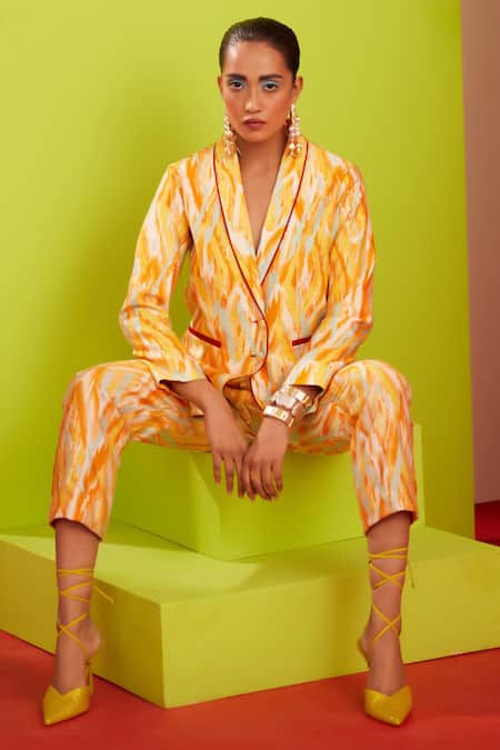 Garima Bindal_Yellow Pure Chanderi Print Abstract Shawl Collar Blazer With Straight Pant _Online_at_Aza_Fashions
