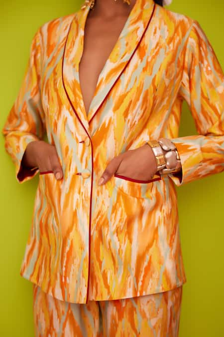 Buy_Garima Bindal_Yellow Pure Chanderi Print Abstract Shawl Collar Blazer With Straight Pant 