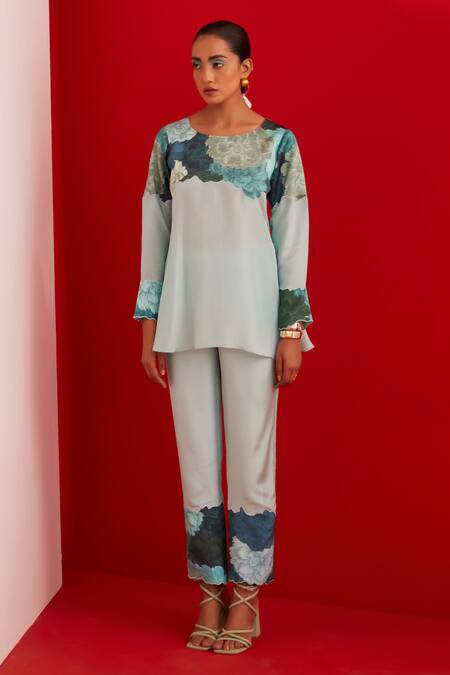 Garima Bindal_Blue Pure Crepe Print Floral Round Neck Bloom Tunic With Pant _at_Aza_Fashions
