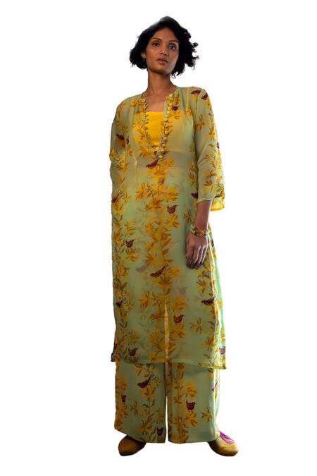 Shop Amrood Green Satin Embroidery High , Round Floral Pattern Sheer Kurta Pant Set Shop_Amrood_Green Satin Embroidery High , Round Floral Pattern Sheer Kurta Pant Set