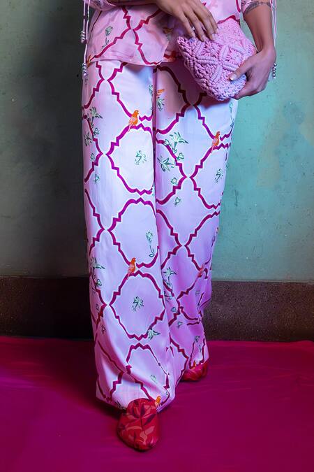 Amrood Pink Satin Embroidery Collared, Round Neck Floral Jaal Pattern Shirt Pant Set Online at Aza Fashions Amrood_Pink Satin Embroidery Collared, Round Neck Floral Jaal Pattern Shirt Pant Set _Online_at_Aza_Fashions