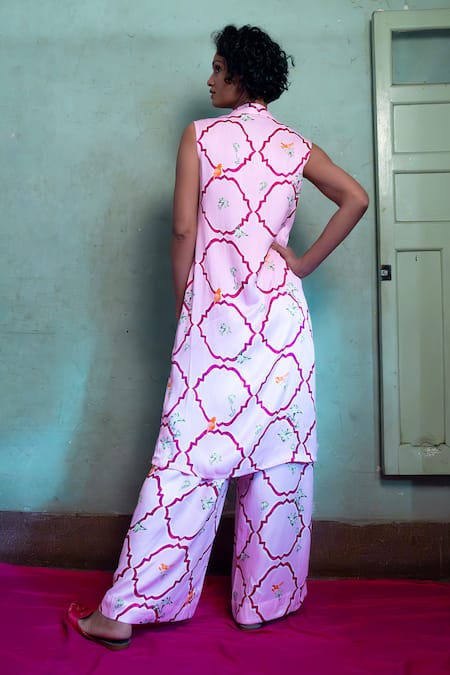 Shop_Amrood_Pink Silk, Satin Embroidery Collared Jaal Pattern Kurta Pant Set _at_Aza_Fashions