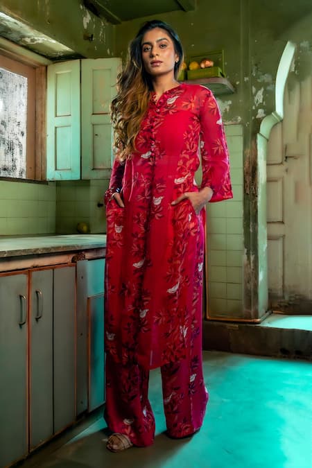 Amrood Pink Satin Embroidery Round Neck Floral Pattern Straight Kurta at Aza Fashions Amrood_Pink Satin Embroidery Round Neck Floral Pattern Straight Kurta _at_Aza_Fashions