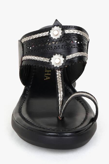 Buy_Kolha_Black Cut Work Kolhapuri Wedges