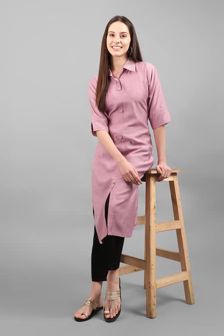 Shop Kolha Silver Aabha Braided Kolhapuri Flats at Aza Fashions Shop_Kolha_Silver Aabha Braided Kolhapuri Flats_at_Aza_Fashions