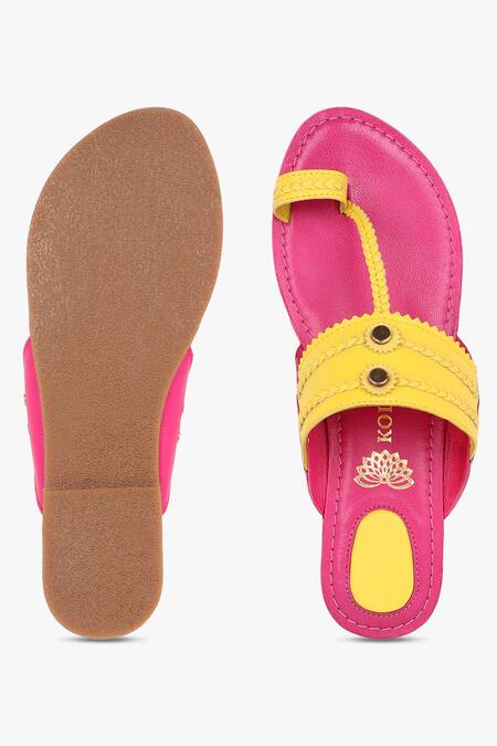 Kolha_Fuchsia Aabha Braided Flats_at_Aza_Fashions