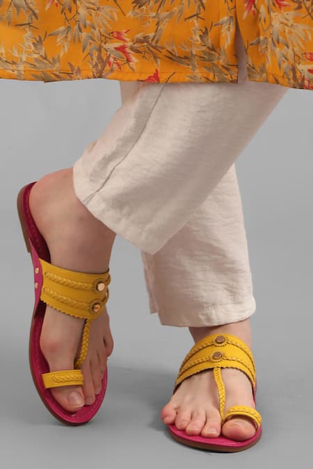 Shop_Kolha_Fuchsia Aabha Braided Flats
