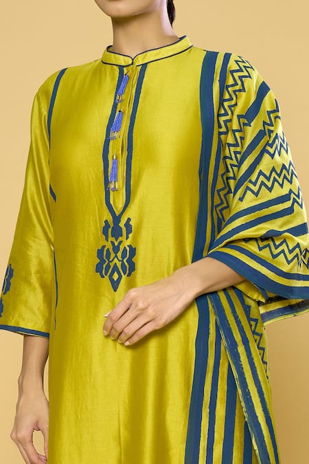 Samyukta Singhania Yellow Chanderi, Cotton, Silk Contrast Geometric Print Straight Kurta Pant Set at Aza Fashions Samyukta Singhania_Yellow Chanderi, Cotton, Silk Contrast Geometric Print Straight Kurta Pant Set _at_Aza_Fashions