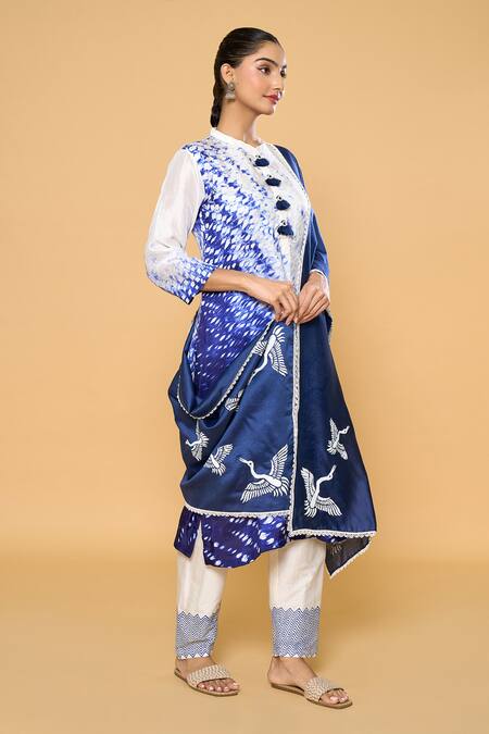 Buy_Samyukta Singhania_Off White Chanderi, Silk Tassels Bandeau Shibori Dyed Straight Kurta Pant Set _Online_at_Aza_Fashions
