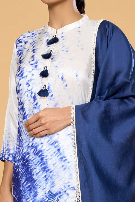 Shop_Samyukta Singhania_Off White Chanderi, Silk Tassels Bandeau Shibori Dyed Straight Kurta Pant Set _Online_at_Aza_Fashions