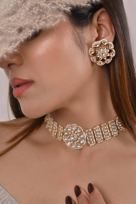 Shop_Shlok Jewels_White Stones, Beads Floral Carved Pendant Choker Set _at_Aza_Fashions