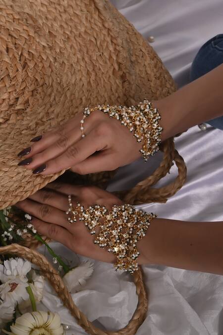 Shlok Jewels_White Stones, Beads Embellished Haathphool - Set Of 2 _Online_at_Aza_Fashions