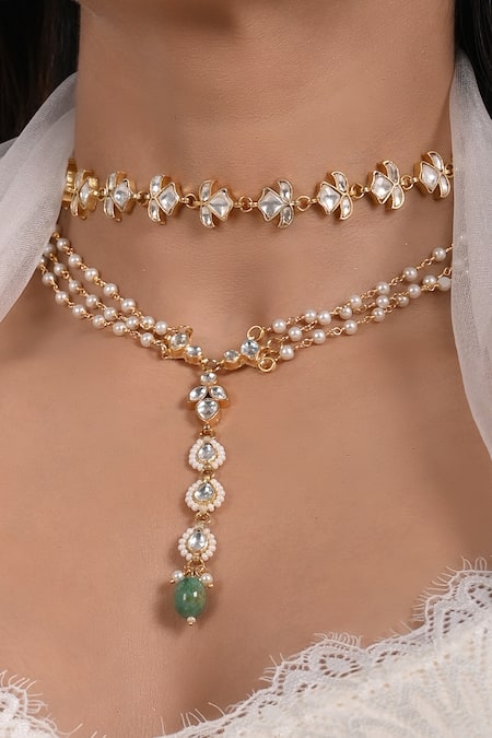Shlok Jewels Kundan Embellished Pendant Necklace With Choker 