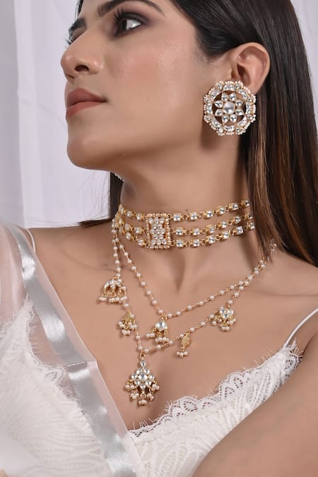 SHLOK JEWELS White Kundan Embellished Necklace Set