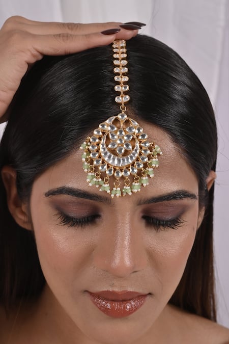 Shop_Shlok Jewels_White Kundan And Beaded Embellished Maangtikka _at_Aza_Fashions