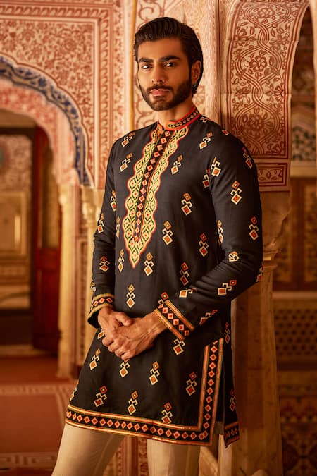 Buy_The Royaleum_Black Silk Gota Patti Blue Geometric Print Kurta _Online_at_Aza_Fashions