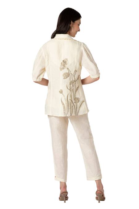 Shop Kaveri Off White 100% Linen Printed Dainty Bloom Shawl Embroidered Blazer Pant Set Online at Aza Fashions Shop_Kaveri_Off White 100% Linen Printed Dainty Bloom Shawl Embroidered Blazer Pant Set _Online_at_Aza_Fashions