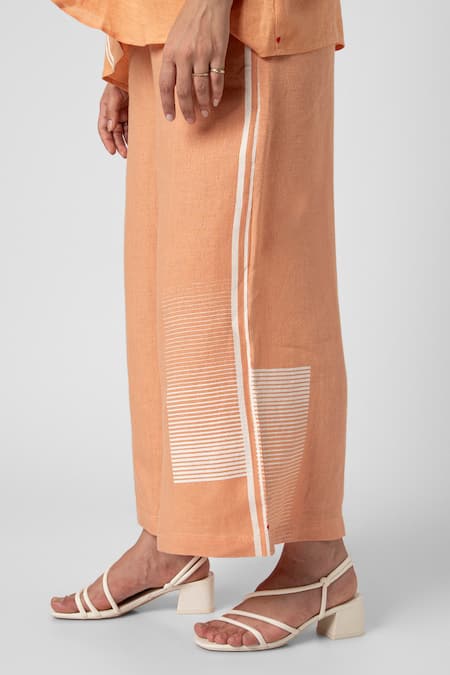 Buy_Kaveri_Orange 100% Linen Printed Brick V Neck Top And Pant Set 