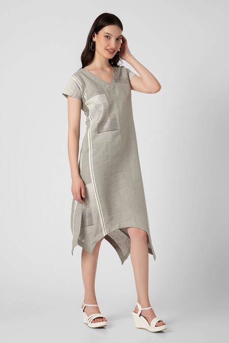 Buy_Kaveri_Green Linen V-neck Brick Print Noa Dress