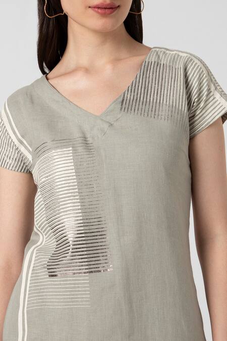 Shop_Kaveri_Green Linen V-neck Brick Print Noa Dress