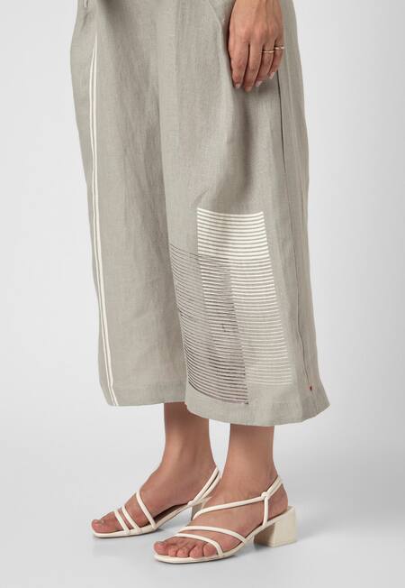 Buy_Kaveri_Green Linen V-neck Brick Print Jumpsuit_Online_at_Aza_Fashions