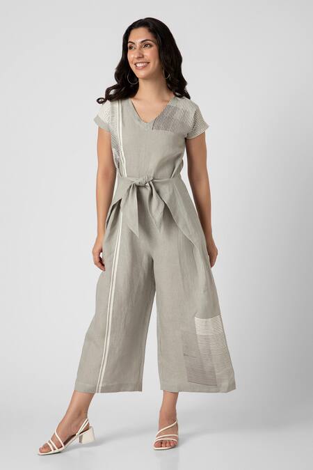 Shop_Kaveri_Green Linen V-neck Brick Print Jumpsuit
