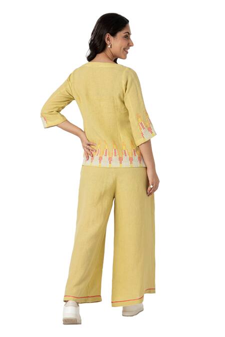 Kaveri Green 100% Linen Embellished Stud Boat Neck Mona Ny Top And Pant Set at Aza Fashions Kaveri_Green 100% Linen Embellished Stud Boat Neck Mona Ny Top And Pant Set _at_Aza_Fashions