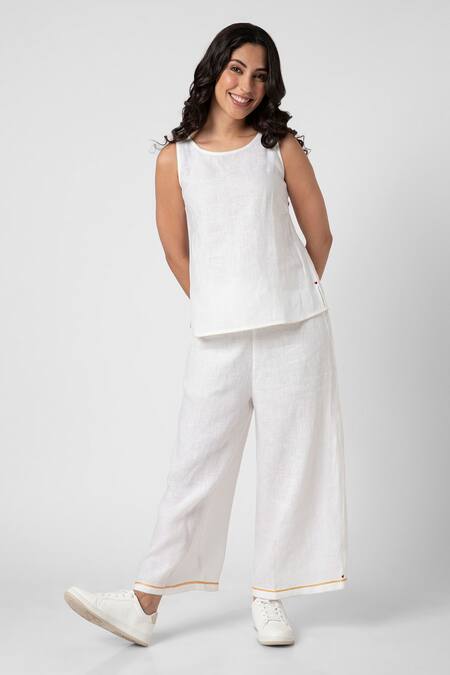 Buy Kaveri White 100% Linen Embellished Stud Mona Border Blazer Pant Set Buy_Kaveri_White 100% Linen Embellished Stud Mona Border Blazer Pant Set