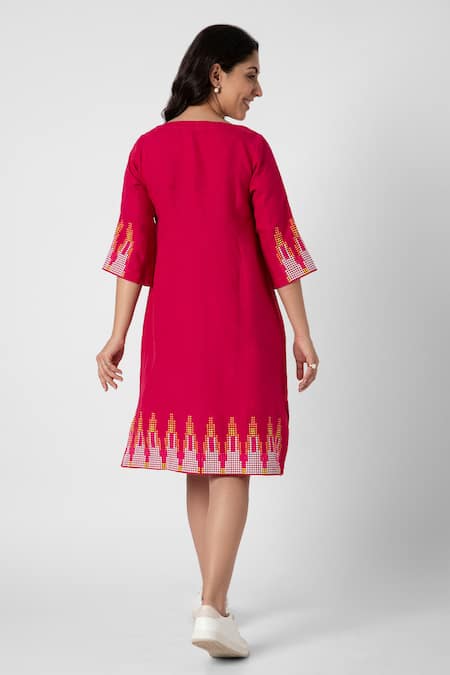 Shop Kaveri Pink Linen Studs Round Neck Mona Embellished Dress at Aza Fashions Shop_Kaveri_Pink Linen Studs Round Neck Mona Embellished Dress _at_Aza_Fashions