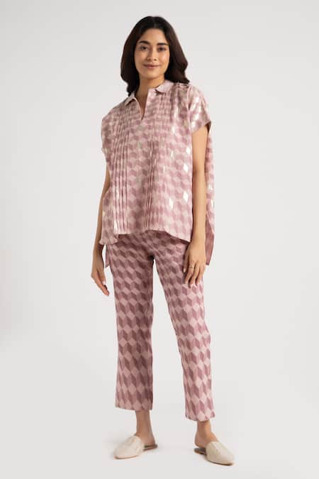 Buy Kaveri Pink 100% Linen Hand Screen Lady Q Square Pattern Top And Pant Set Online at Aza Fashions Buy_Kaveri_Pink 100% Linen Hand Screen Lady Q Square Pattern Top And Pant Set _Online_at_Aza_Fashions