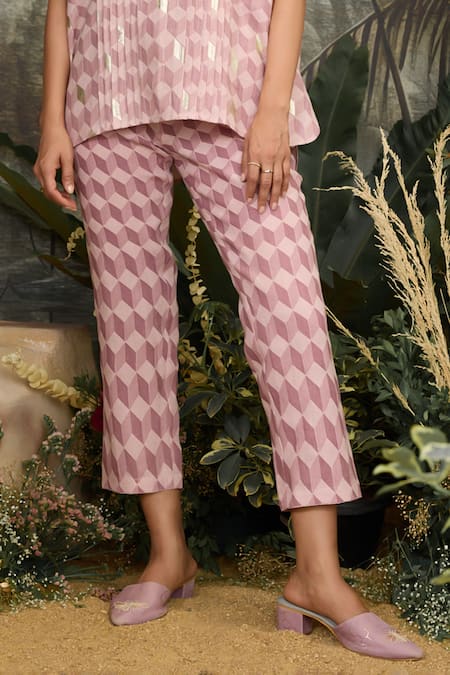 Buy Kaveri Pink 100% Linen Hand Screen Lady Q Square Pattern Top And Pant Set Buy_Kaveri_Pink 100% Linen Hand Screen Lady Q Square Pattern Top And Pant Set