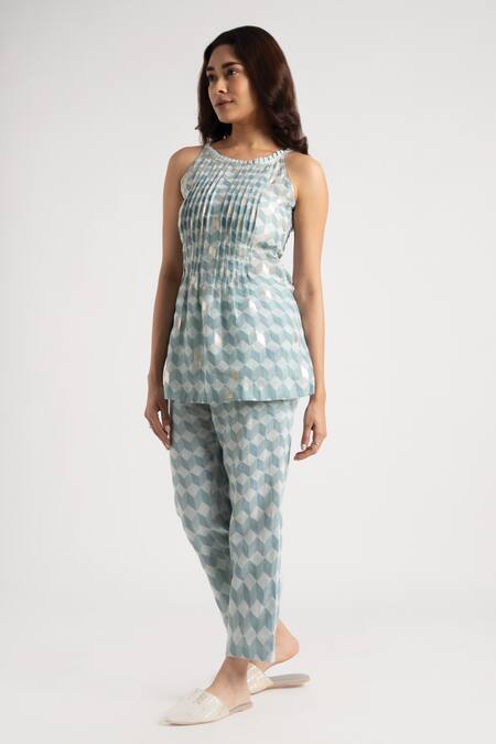 Kaveri Blue 100% Linen Hand Screen Printed Lady Q Christina Top And Pant Set at Aza Fashions Kaveri_Blue 100% Linen Hand Screen Printed Lady Q Christina Top And Pant Set _at_Aza_Fashions