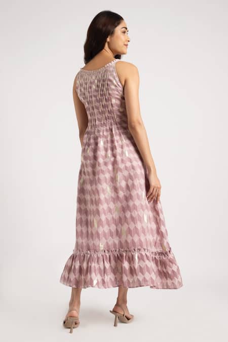 Shop Kaveri Pink Linen Round Neck Lady Q Christina Cubes Pattern Dress at Aza Fashions Shop_Kaveri_Pink Linen Round Neck Lady Q Christina Cubes Pattern Dress_at_Aza_Fashions