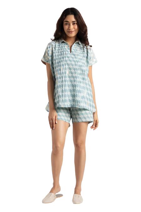 Shop_Kaveri_Blue 100% Linen Hand Screen Printed Lady Q Square Top And Shorts Set 