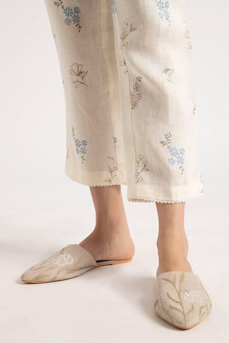 Kaveri Off White Linen Embroidery Walk In The Clouds Floral Print Kaftan And Pant Set Online at Aza Fashions Kaveri_Off White Linen Embroidery Walk In The Clouds Floral Print Kaftan And Pant Set _Online_at_Aza_Fashions