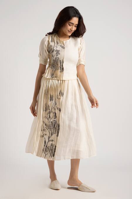 Buy_Kaveri_Off White 100% Linen Hand Screen Illusion Shell Top And Skirt Set 