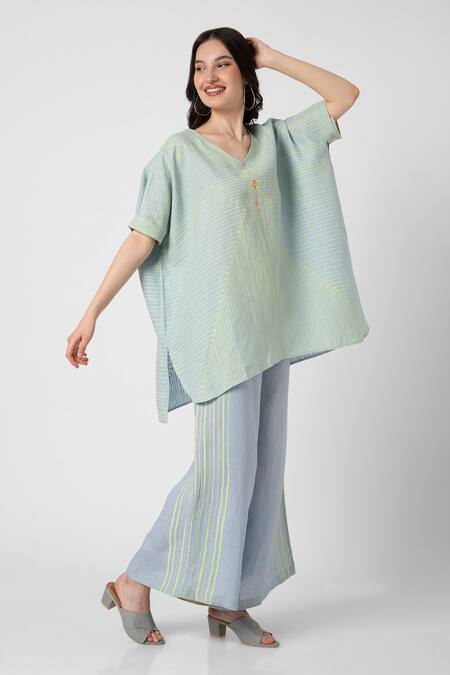 Buy Kaveri Blue 100% Linen V Neck Intersection Square Top And Pant Set Online at Aza Fashions Buy_Kaveri_Blue 100% Linen V Neck Intersection Square Top And Pant Set _Online_at_Aza_Fashions