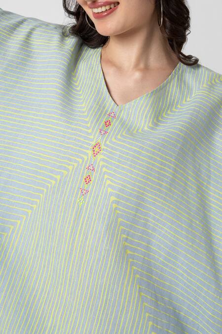 Kaveri Blue 100% Linen V Neck Intersection Square Top And Pant Set at Aza Fashions Kaveri_Blue 100% Linen V Neck Intersection Square Top And Pant Set _at_Aza_Fashions