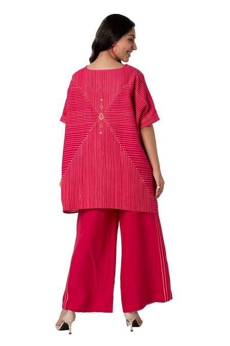 Shop Kaveri Pink 100% Linen V Intersection Square Hand Screen Print Top And Pant Set Online at Aza Fashions Shop_Kaveri_Pink 100% Linen V Intersection Square Hand Screen Print Top And Pant Set _Online_at_Aza_Fashions
