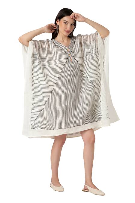 Buy Kaveri White V-neck Geometric Hand Screen Print Kaftan With Inner Buy_Kaveri_White V-neck Geometric Hand Screen Print Kaftan With Inner