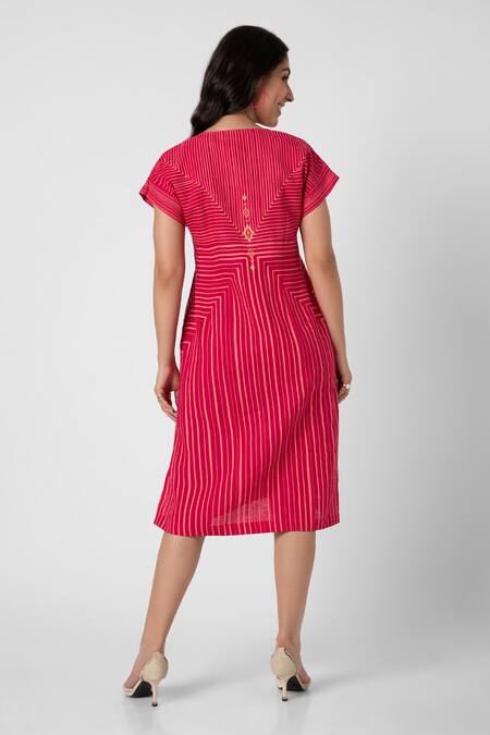 Shop Kaveri Pink Linen Studs V-neck Hand Screen Print Dress at Aza Fashions Shop_Kaveri_Pink Linen Studs V-neck Hand Screen Print Dress_at_Aza_Fashions