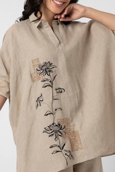 Kaveri Beige 100% Linen Embroidered Beaten Metal Square Top And Pant Set Online at Aza Fashions Kaveri_Beige 100% Linen Embroidered Beaten Metal Square Top And Pant Set _Online_at_Aza_Fashions