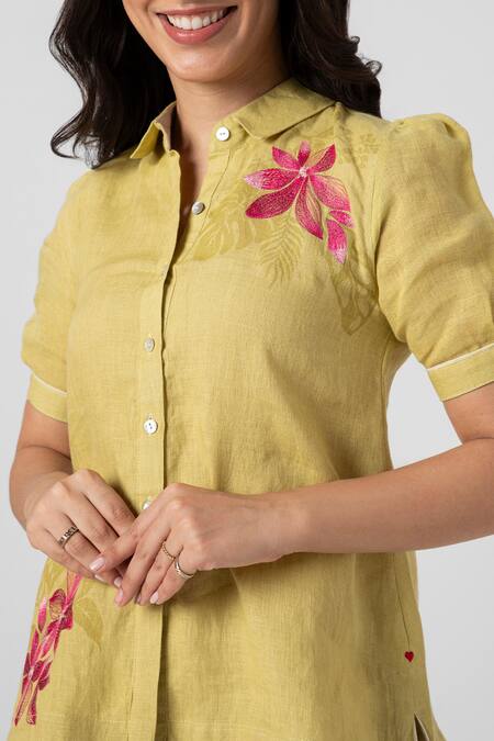 Kaveri_Green 100% Linen Collared Shaded Flower Print Shirt And Pant Set _at_Aza_Fashions