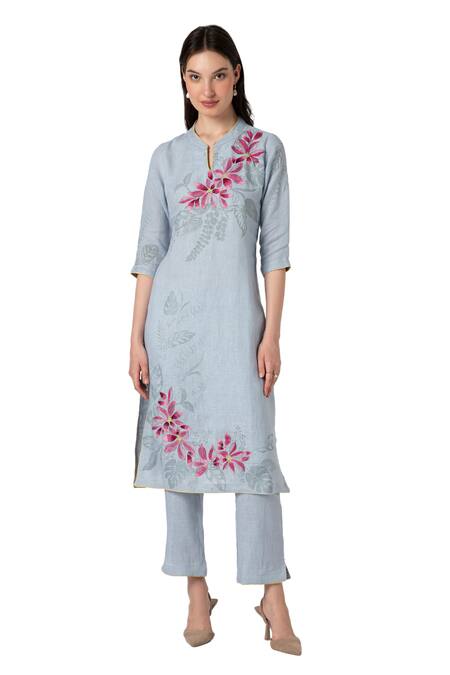 Shop_Kaveri_Blue Linen Split V-neck Shaded Flower Screen Print Kurta And Pant Set_Online_at_Aza_Fashions