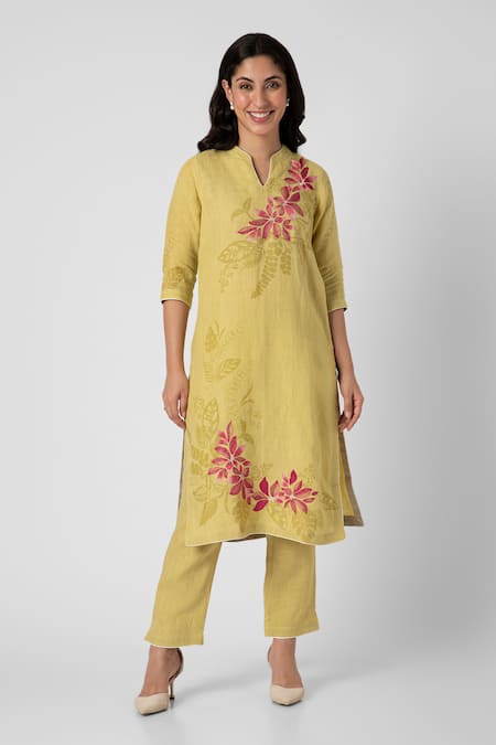 KAVERI Shaded Flower Hand Screen Print Kurta & Pant Set 