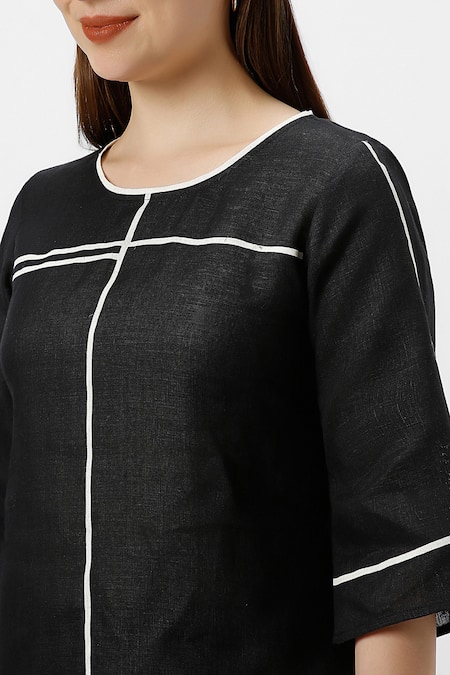 Shop Kaveri Black 100% Linen Plain Round Neck Cross Road Top With Pant Online at Aza Fashions Shop_Kaveri_Black 100% Linen Plain Round Neck Cross Road Top With Pant _Online_at_Aza_Fashions