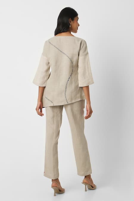 Shop Kaveri Grey 100% Linen Placement Hand Screen Forest Wiggle Top With Pant at Aza Fashions Shop_Kaveri_Grey 100% Linen Placement Hand Screen Forest Wiggle Top With Pant _at_Aza_Fashions