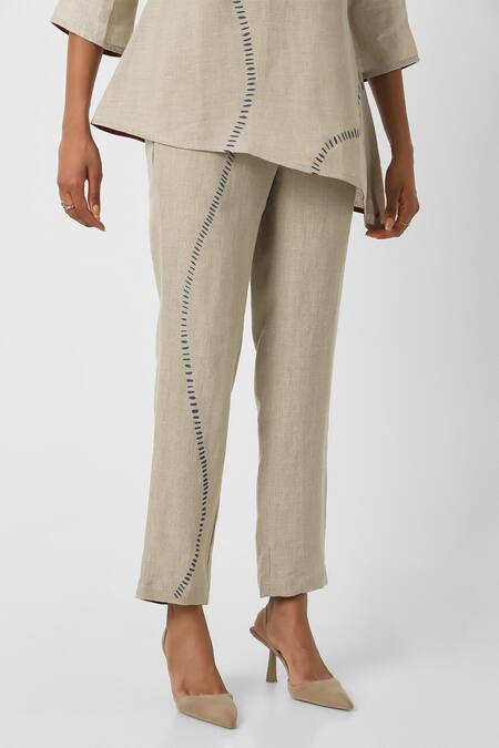 Shop Kaveri Grey 100% Linen Placement Hand Screen Forest Wiggle Top With Pant Shop_Kaveri_Grey 100% Linen Placement Hand Screen Forest Wiggle Top With Pant