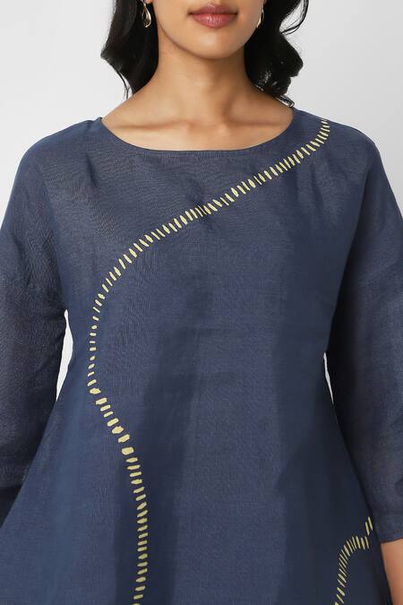 Buy Kaveri Blue 100% Linen Placement Hand Forest Wiggle Asymmetric Top With Pant Buy_Kaveri_Blue 100% Linen Placement Hand Forest Wiggle Asymmetric Top With Pant